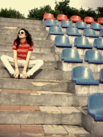 стадіон.. ага.. люблю..